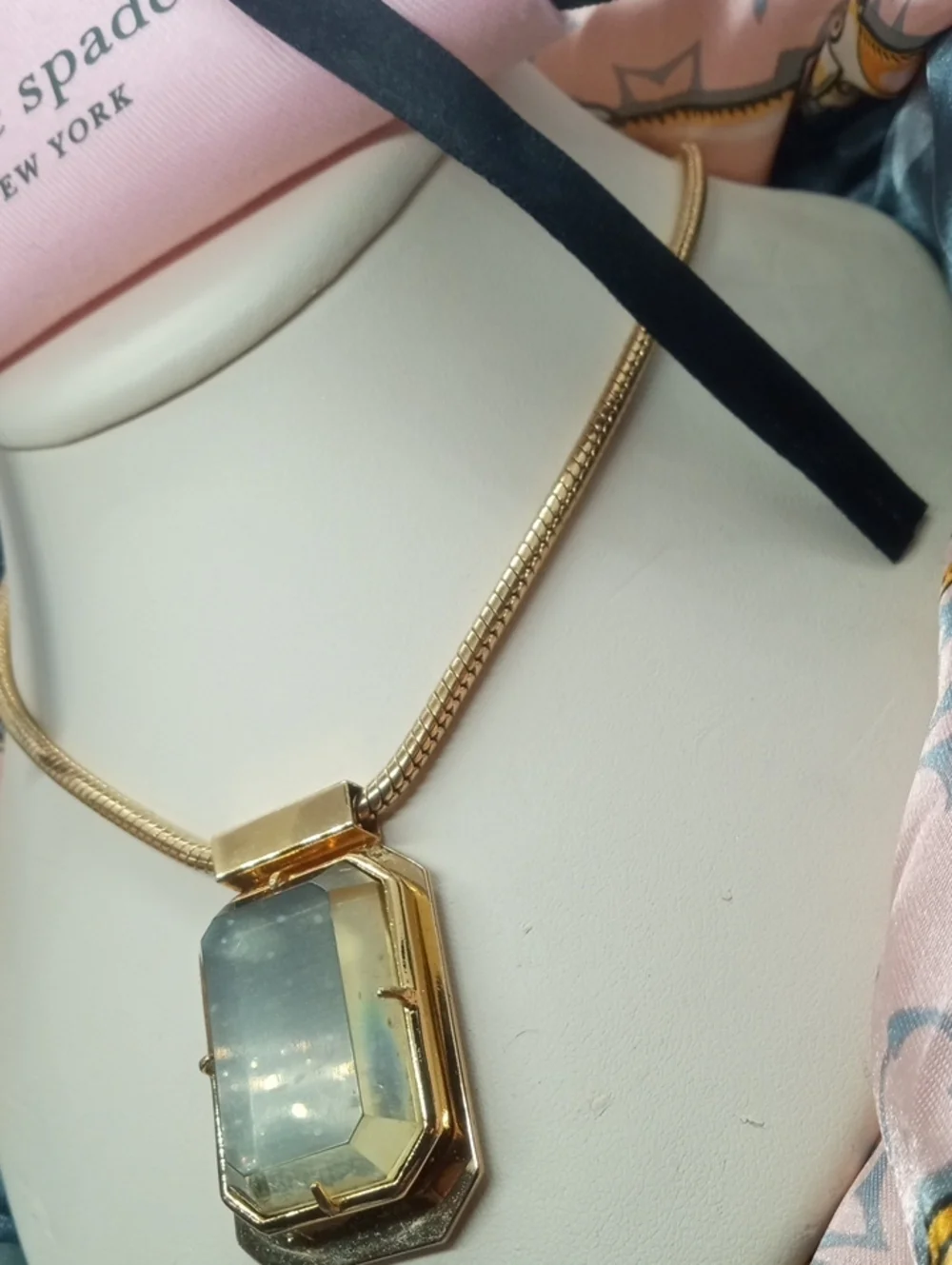 KATE SPADE: 